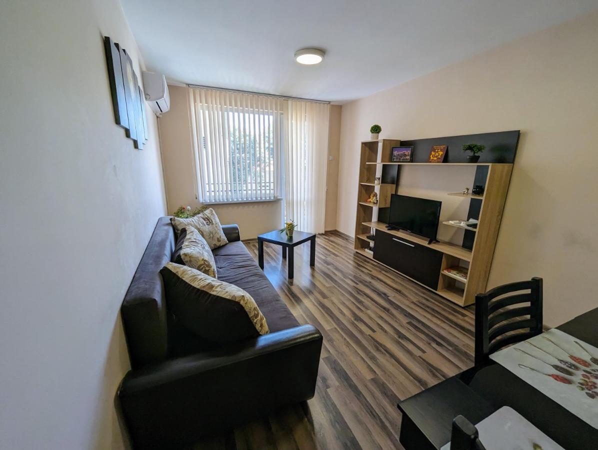 Emalena Apartment Warna Exterior foto